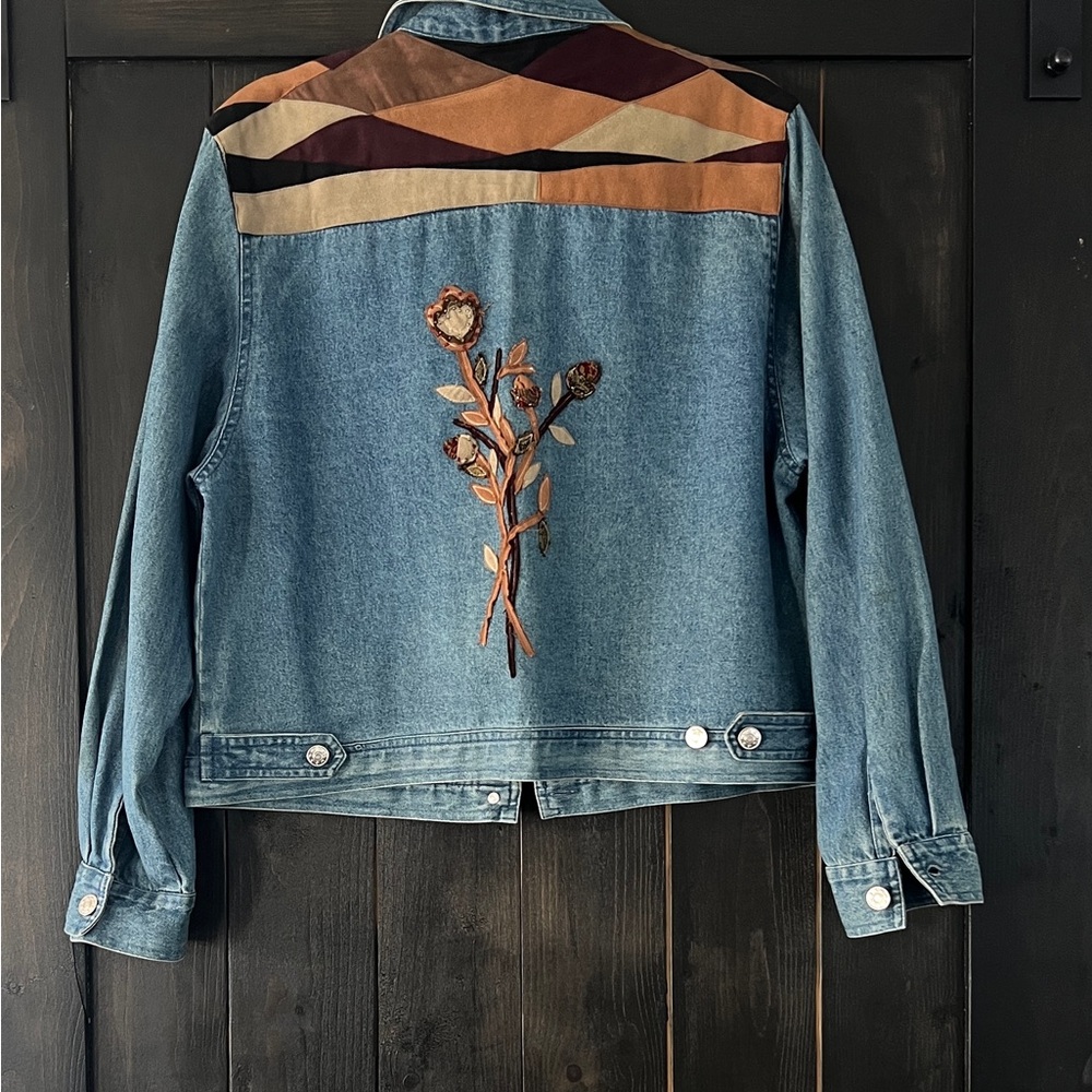 Vintage patchwork denim jacket - image 4